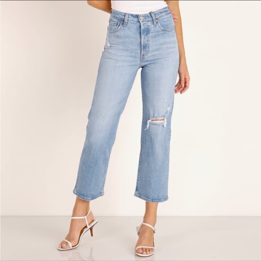 levis ribcage straight ankle jeans light wash distressed